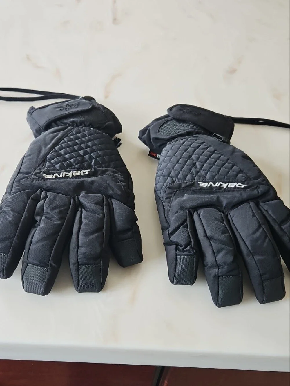 Dakine Black Insulated Winter Mittens with Fingers/Waterproof